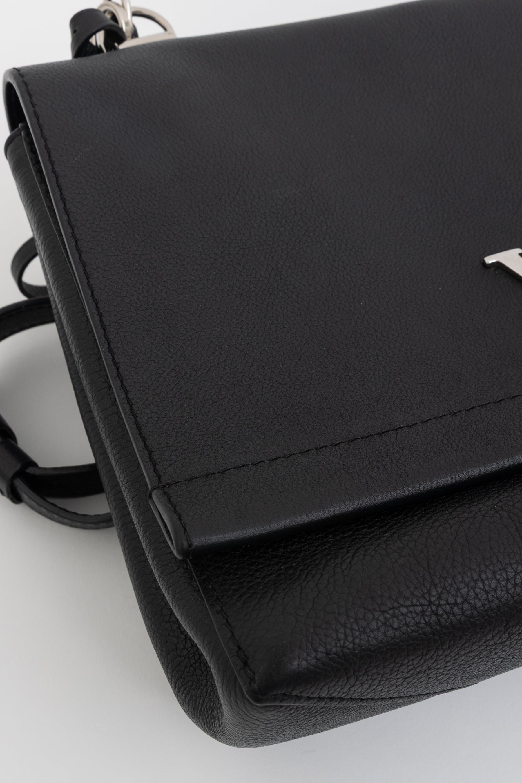 Lockme II Satchel Bag