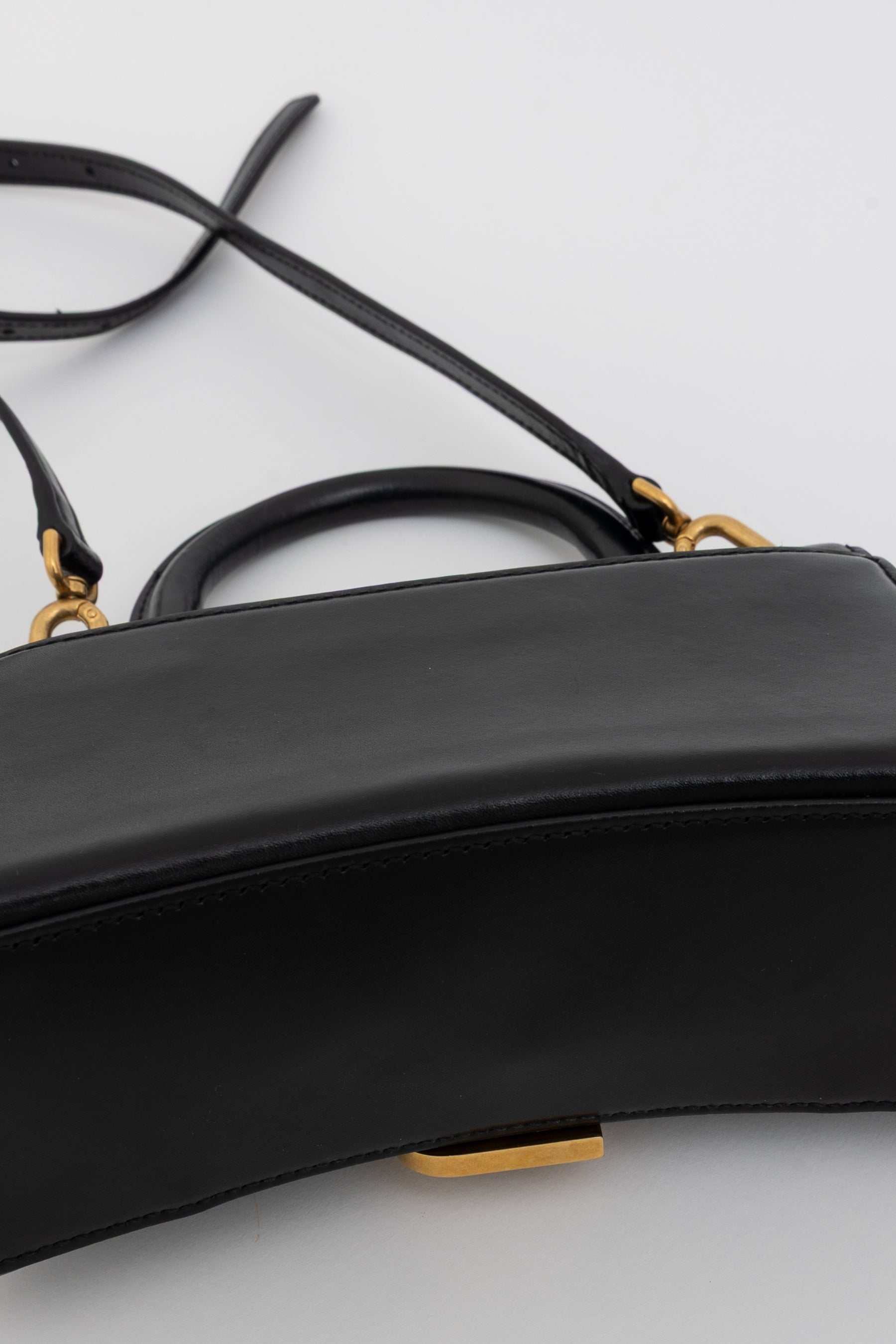 Hourglass Small Handbag