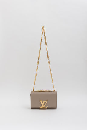 Chain Louise MM Shoulder Bag