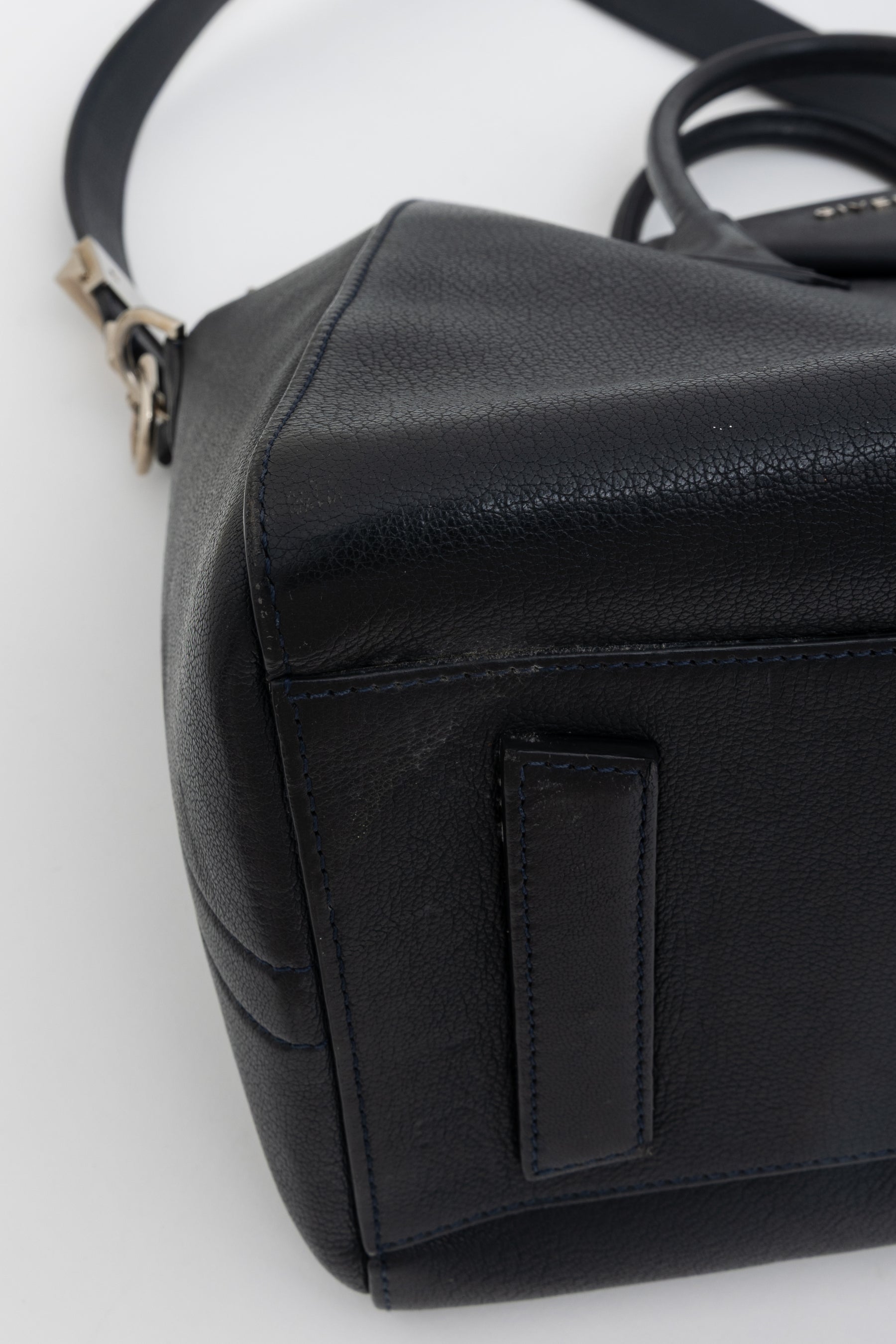 Medium Antigona Bag