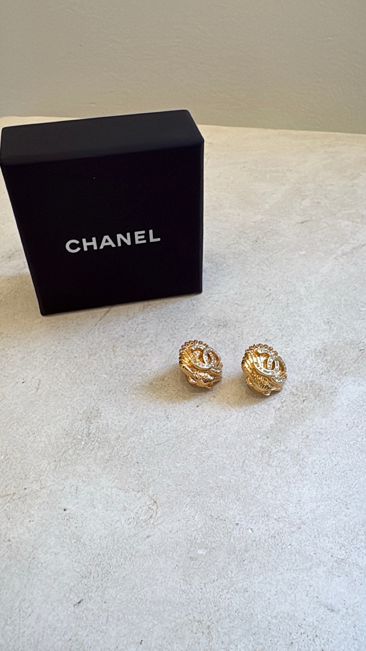 Chanel Gold Tone Pink and Blue Crystal Shell Clip On Earrings