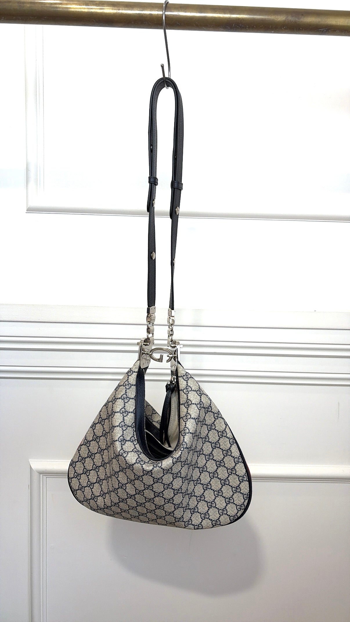 Gucci GG Supreme Canvas Attache Bag Beige / Blue Medium