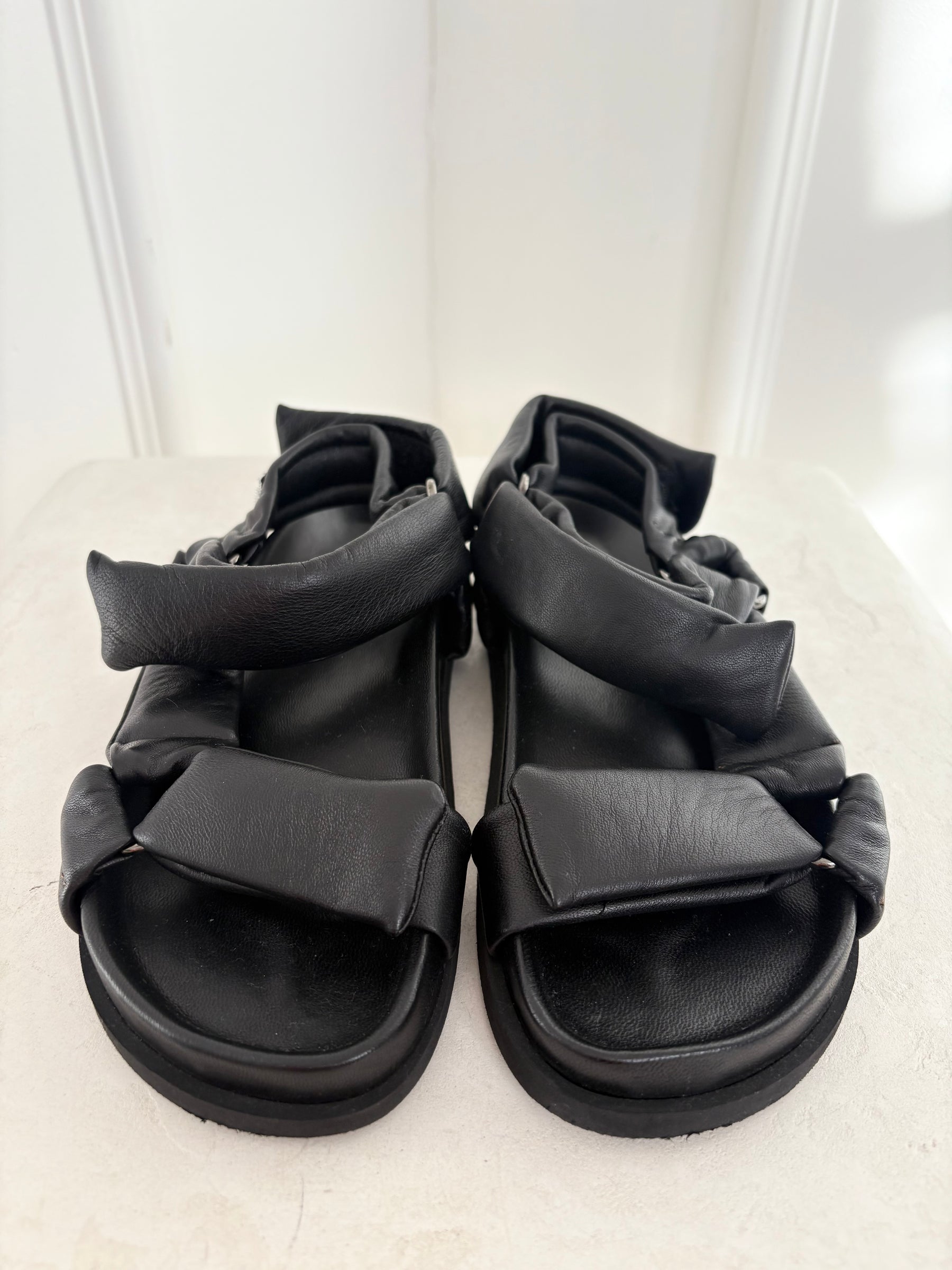 bassike Hiker Sandal Black, 36