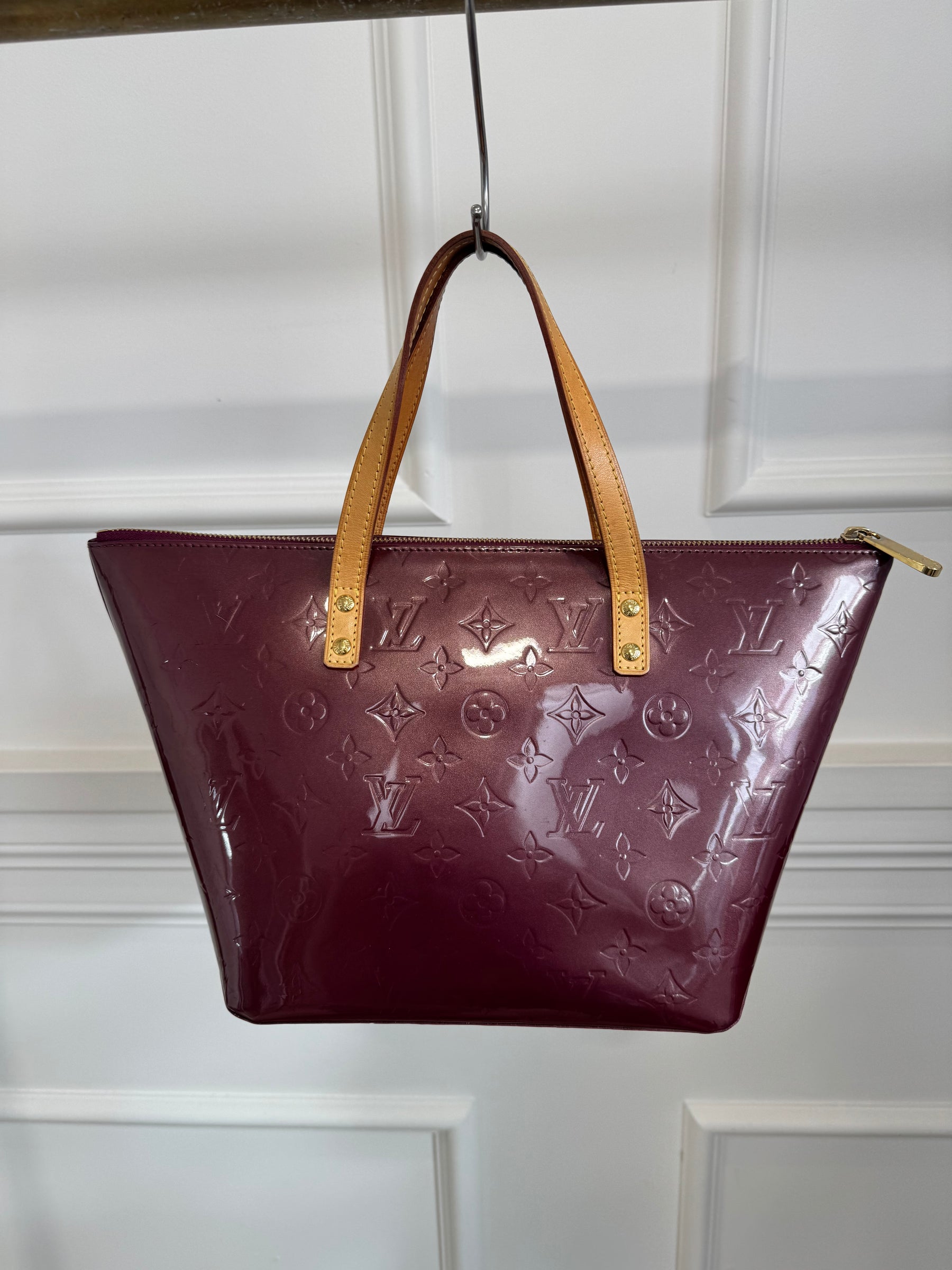 Louis Vuitton Violette Vernis Leather Bellevue MM Tote
