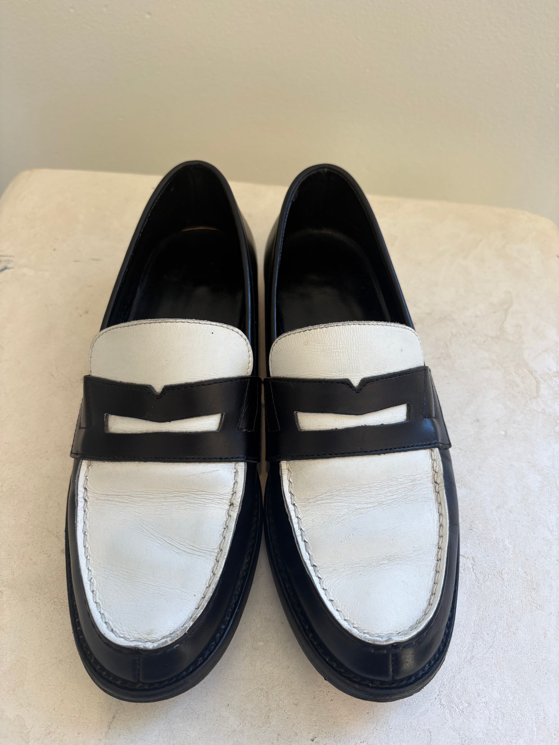 Saint Laurent Black and White Leather Loafers, 36