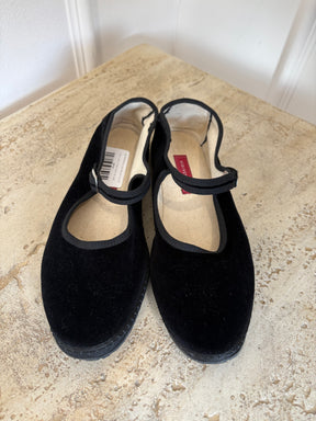 ViBi VENEZiA Black Velvet Mary Jane Flats, 40