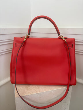 Hermès Candy Kelly Retourne 35 in Rose Jaipur Epsom Leather with Gold Leather Interior and Permabrass Hardware