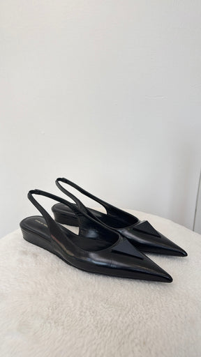 Scanlan Theodore Black Pointed Diamond Wedged Slingback, 39