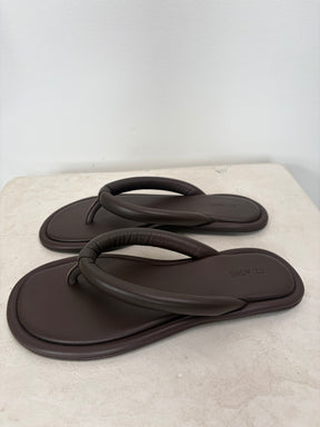 St Agni. Brown Leather Padded Thongs, 37