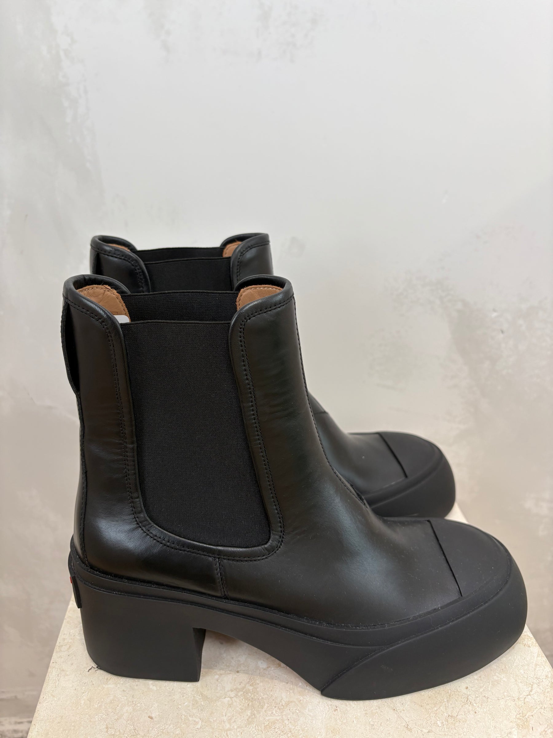 Marni Black Leather Ankle Boot, 40