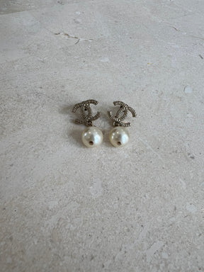 Chanel Pearl Drop Earrings Gold Tone Hardware