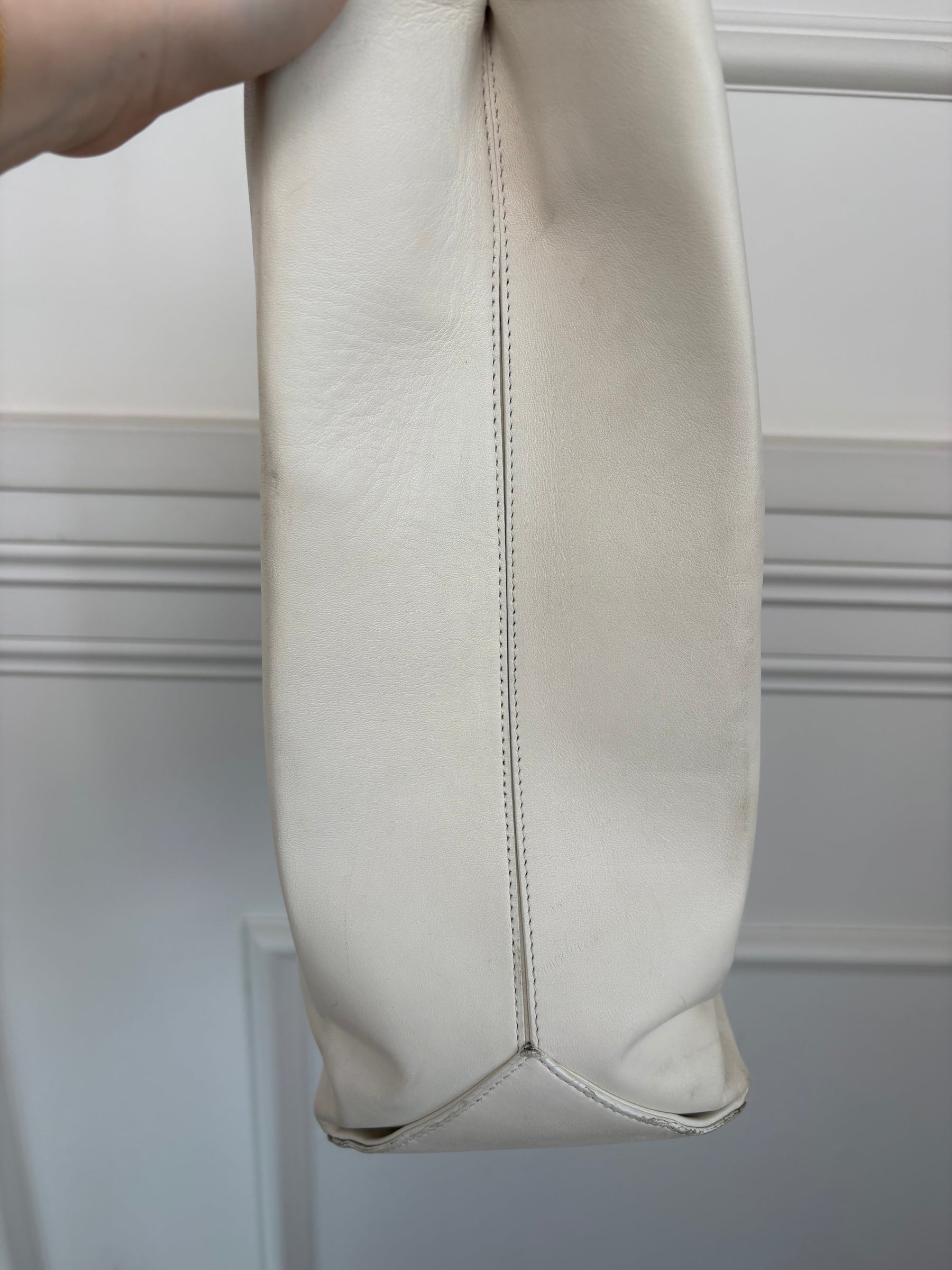 Chanel 31 Rue Cambon White Leather Shopping Bag