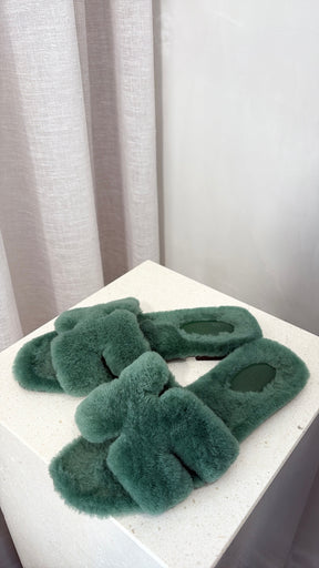Hermès Vert Anglais Shearling Oran Sandals, 39