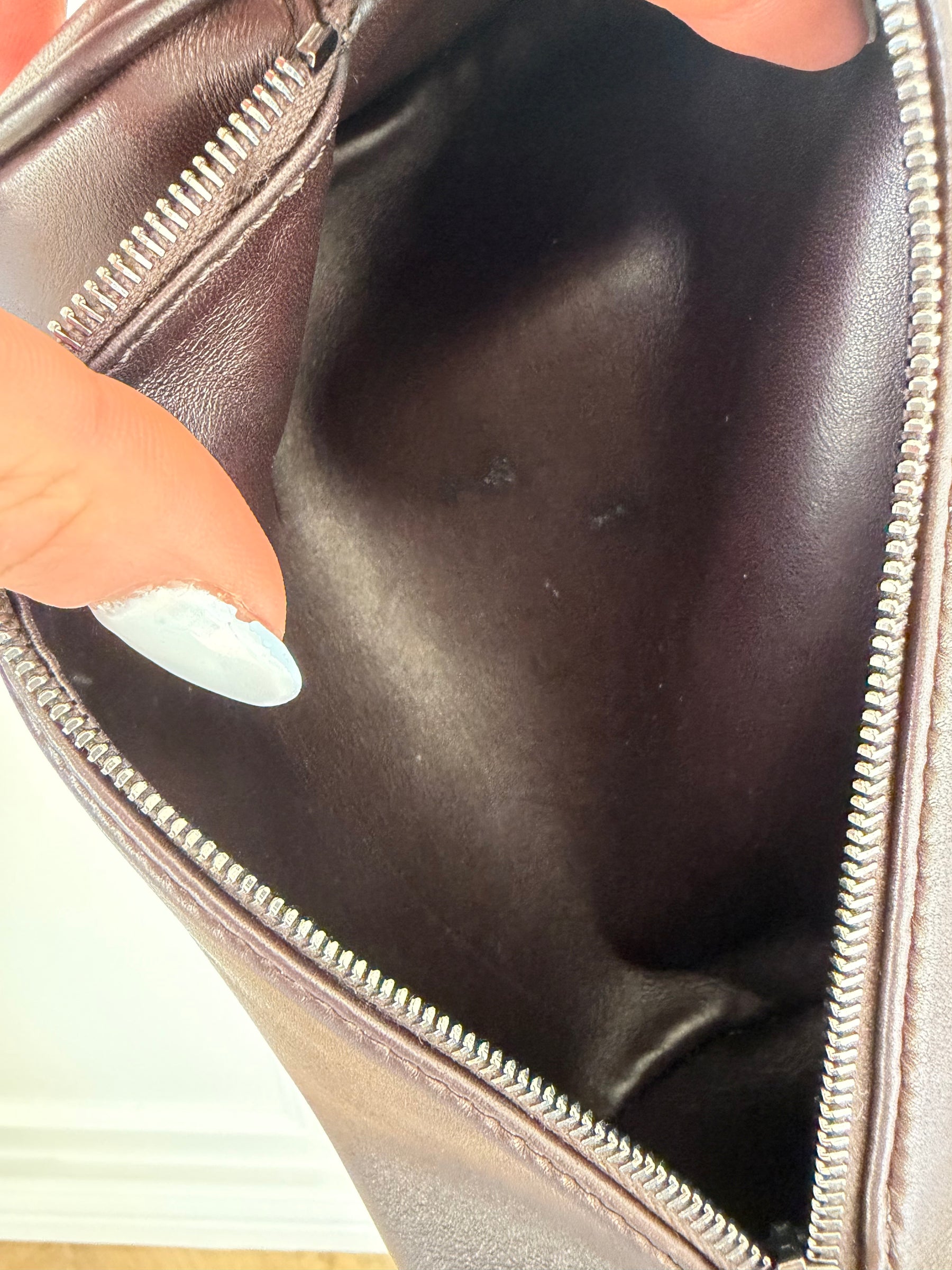 The Row Round 90's Bag In Chocolate