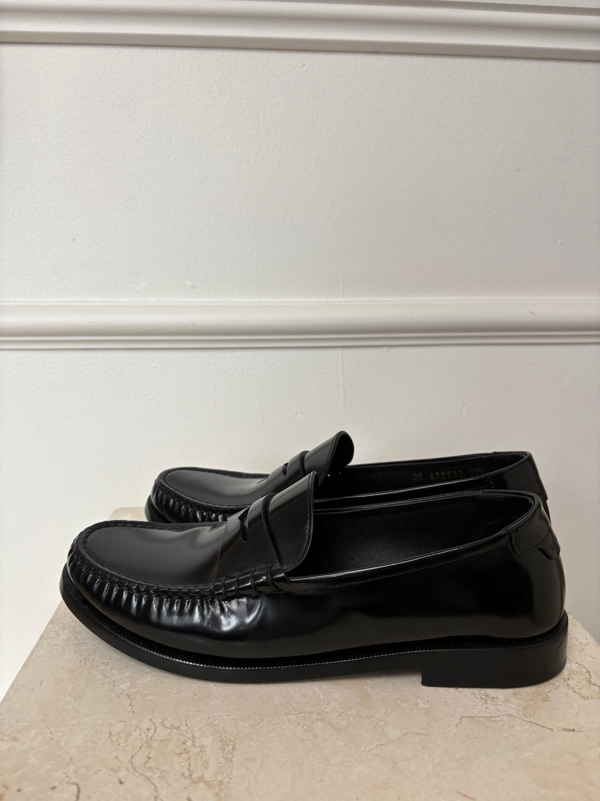 Saint Laurent Black Leather Loafer, 39.5