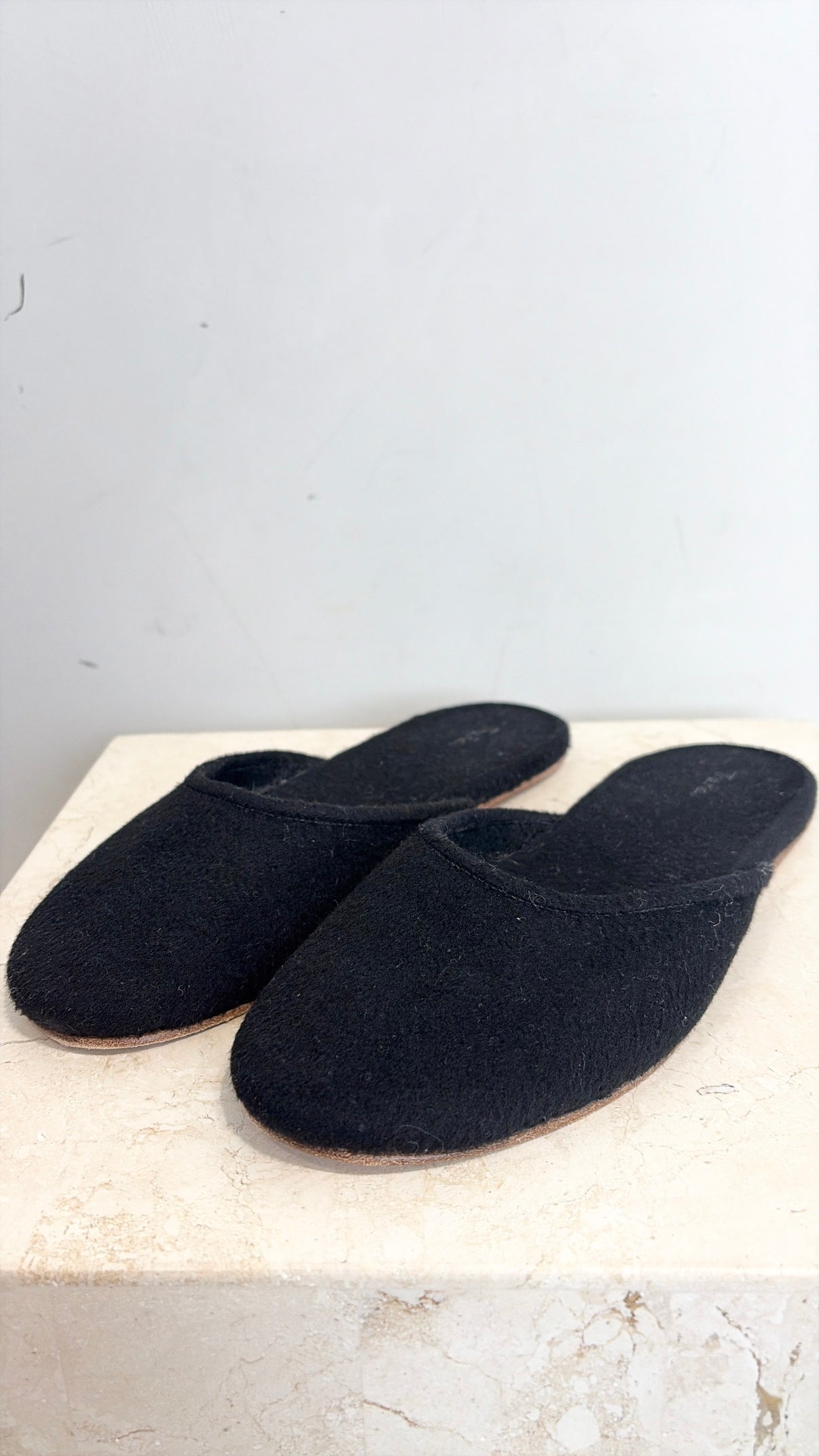 The Row Black Cashmere Slipper, 38