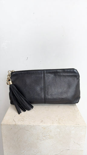 Gucci Black Leather Tassel Zipped Clutch
