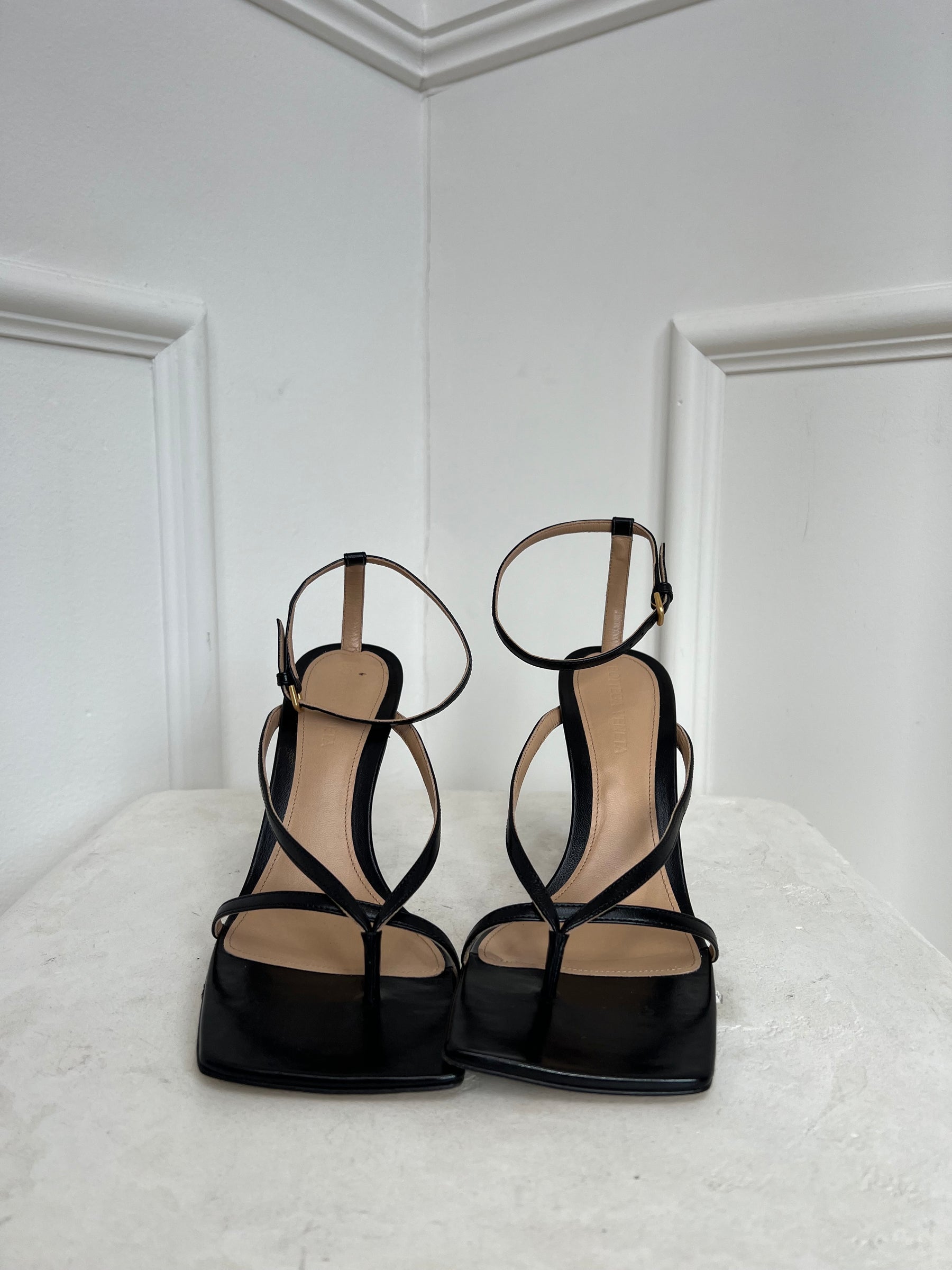 Bottega Veneta Stretch Sandal Black, 37