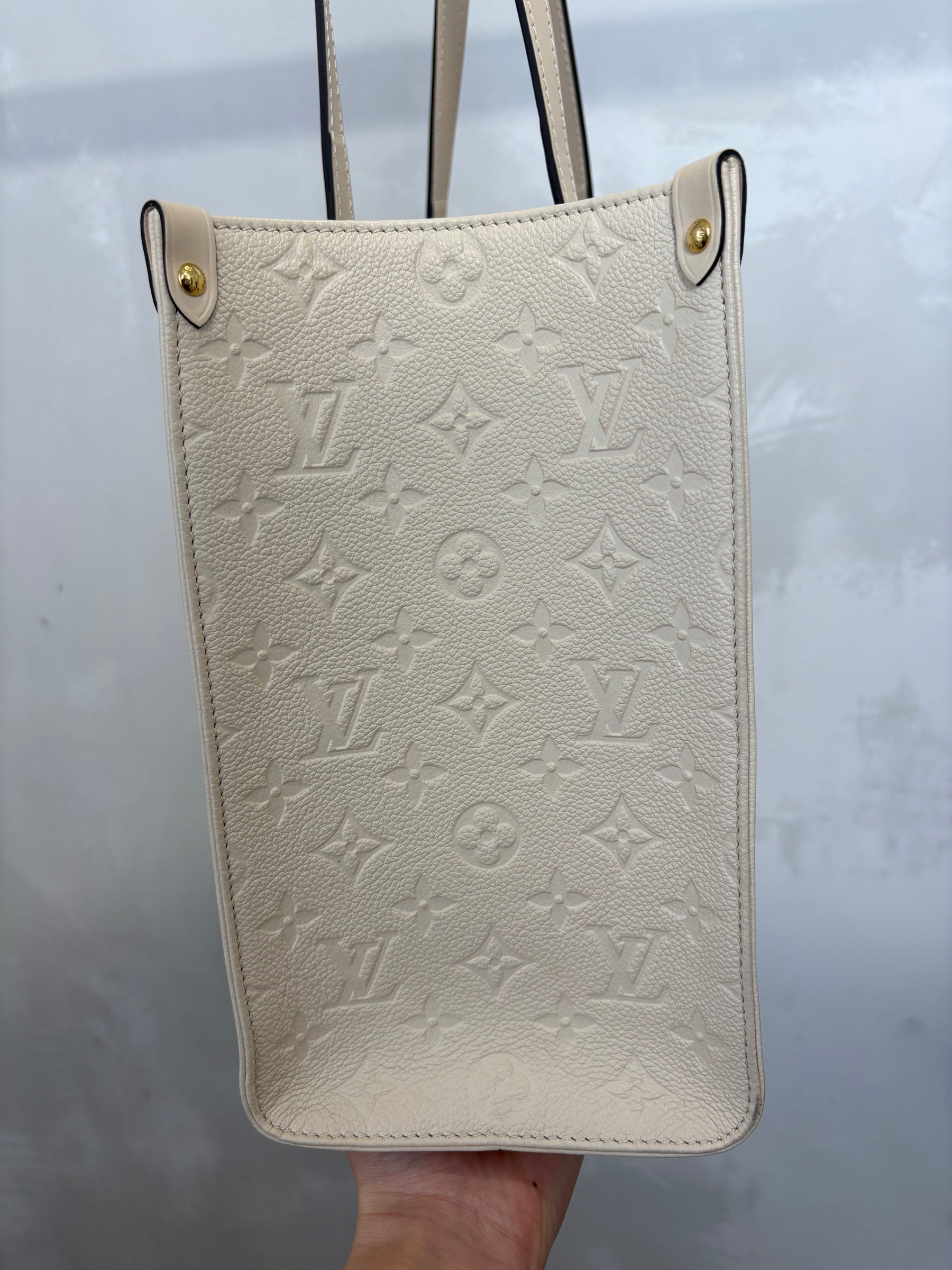 Louis Vuitton Cream Empreinte Leather On the Go MM Tote