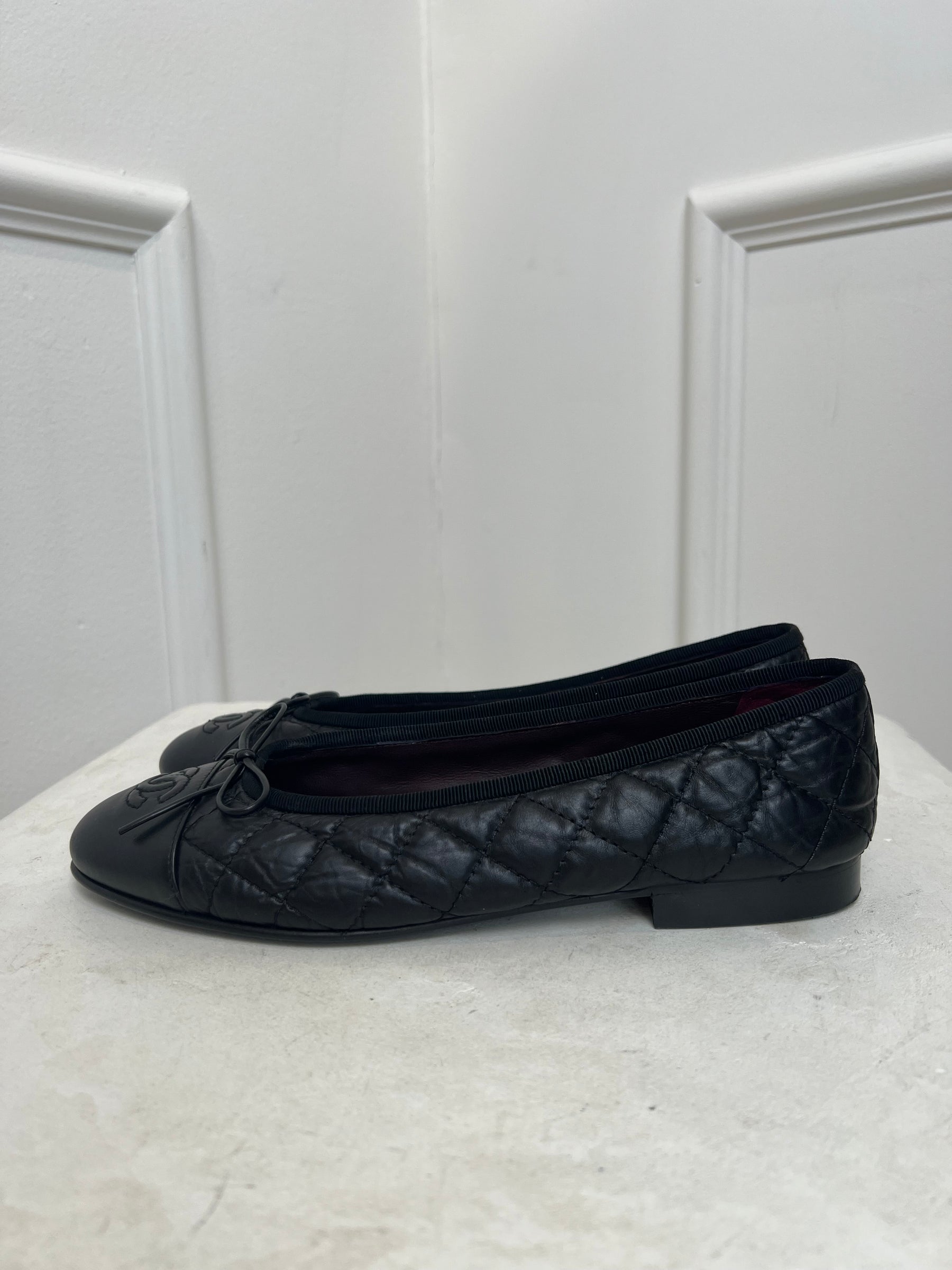 Chanel Black Quilted Leather Ballet Flats, 37
