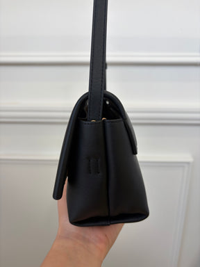 Oroton Etta Medium Clutch Bag With Shoulder Strap