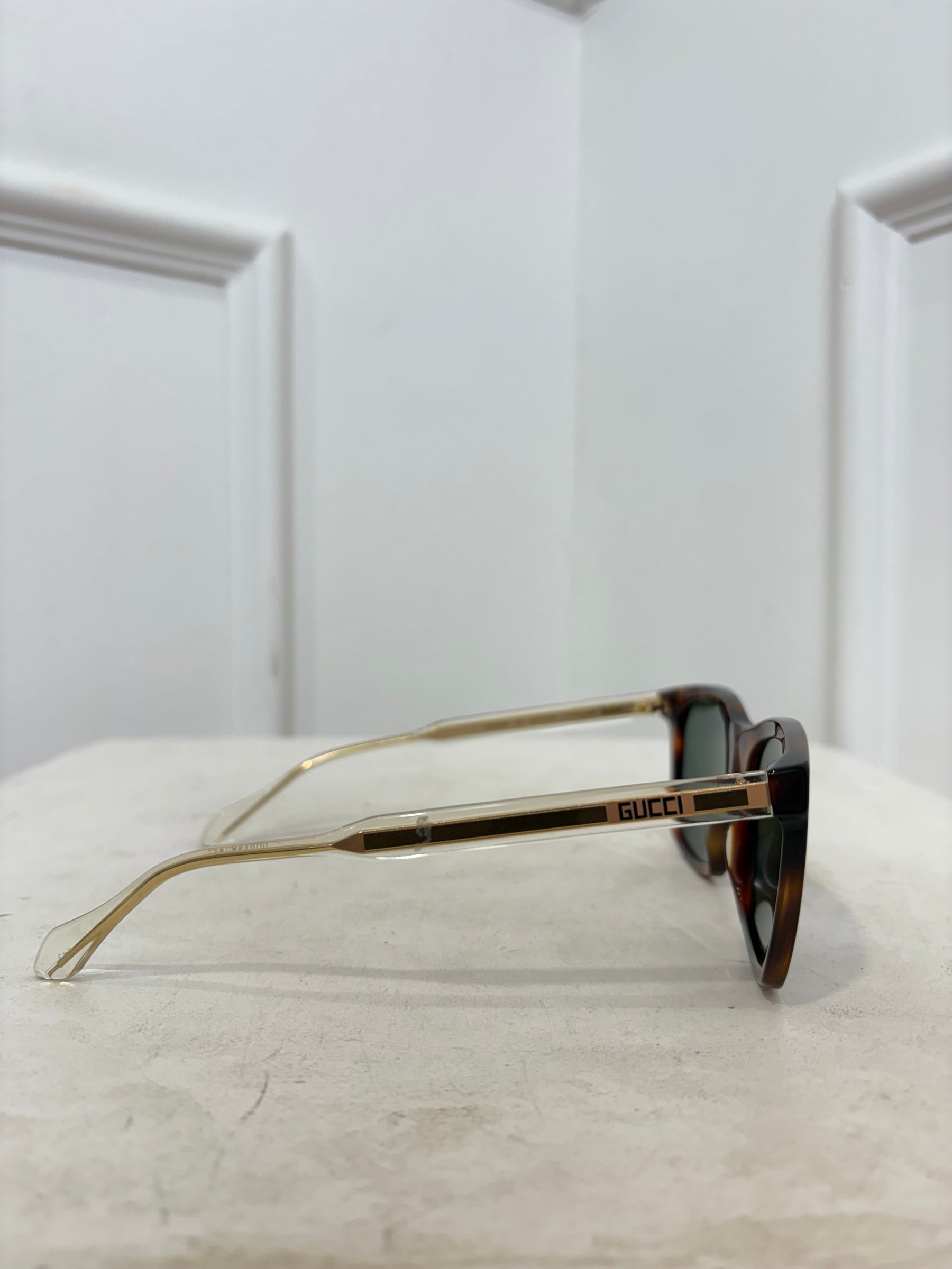Gucci Tortoiseshell Wayfarer Gold Arm Sunglasses