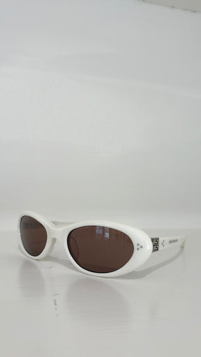 Gentle Monster White Cinnamon W2 Sunglasses