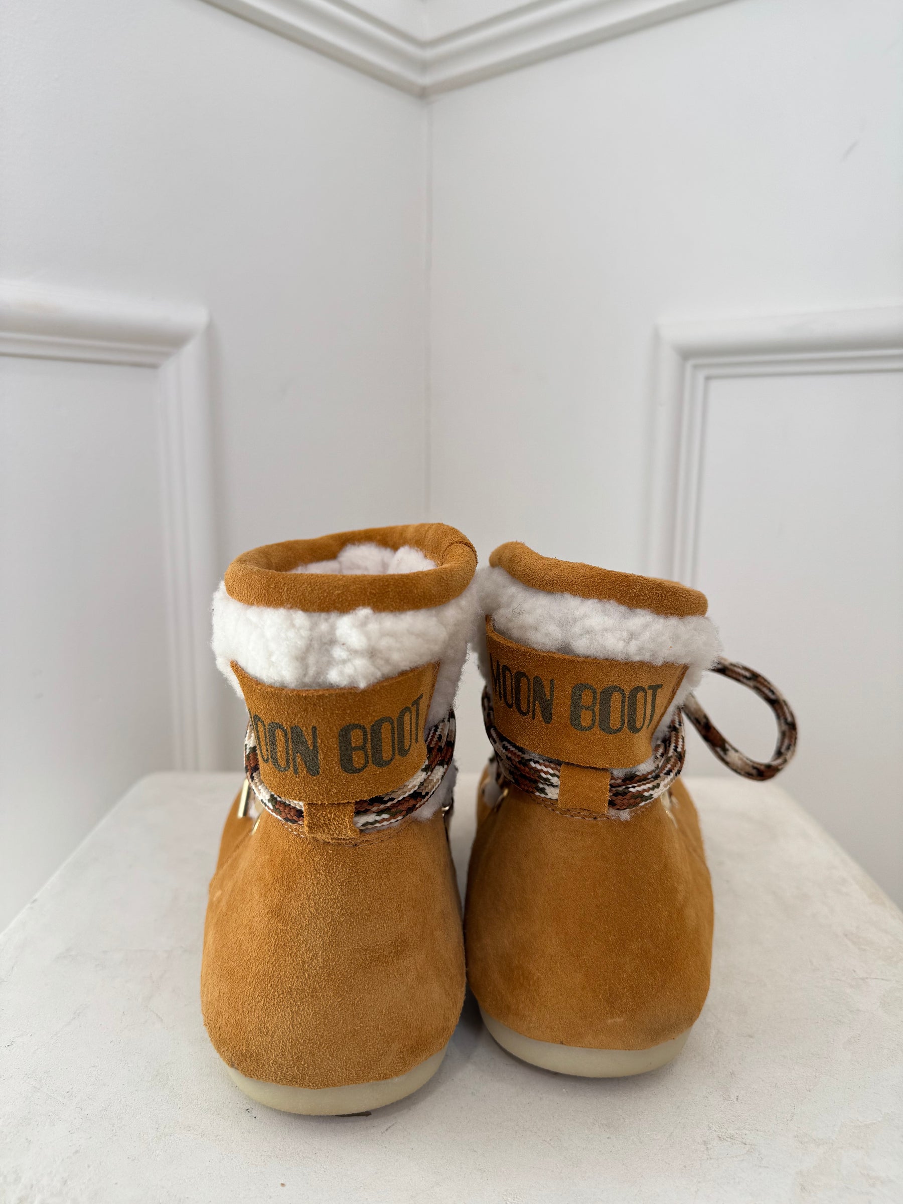 Moon Boot Tan Suede and Shearling Lace Up Boots, 40
