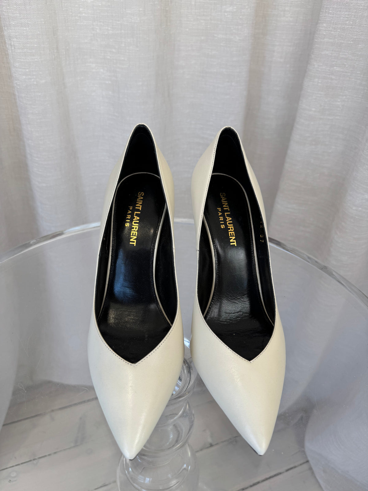 Saint Laurent Cream Leather Pointed Pumps, 37