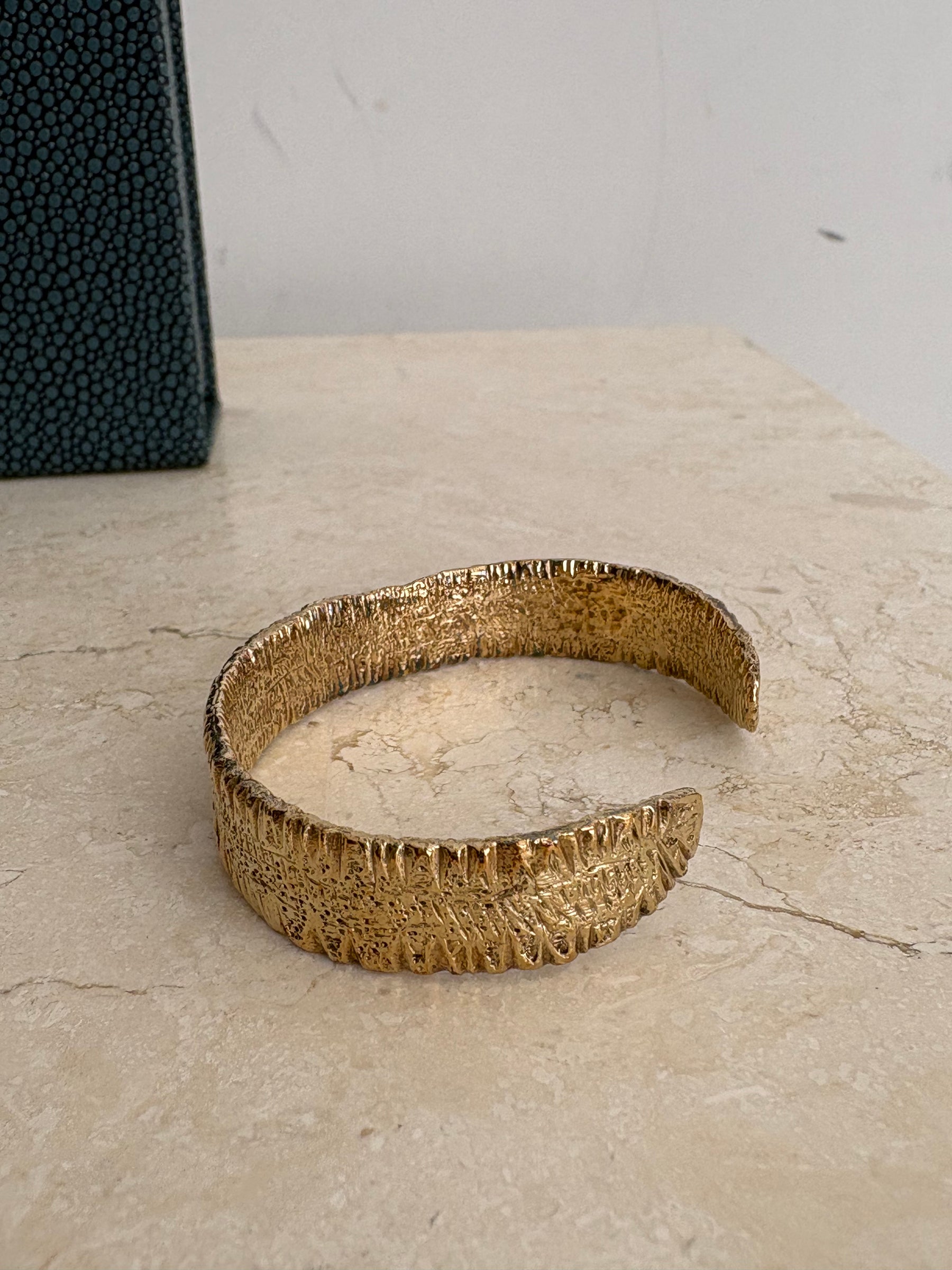 Lucy Folk Anchovy Cuff Gold