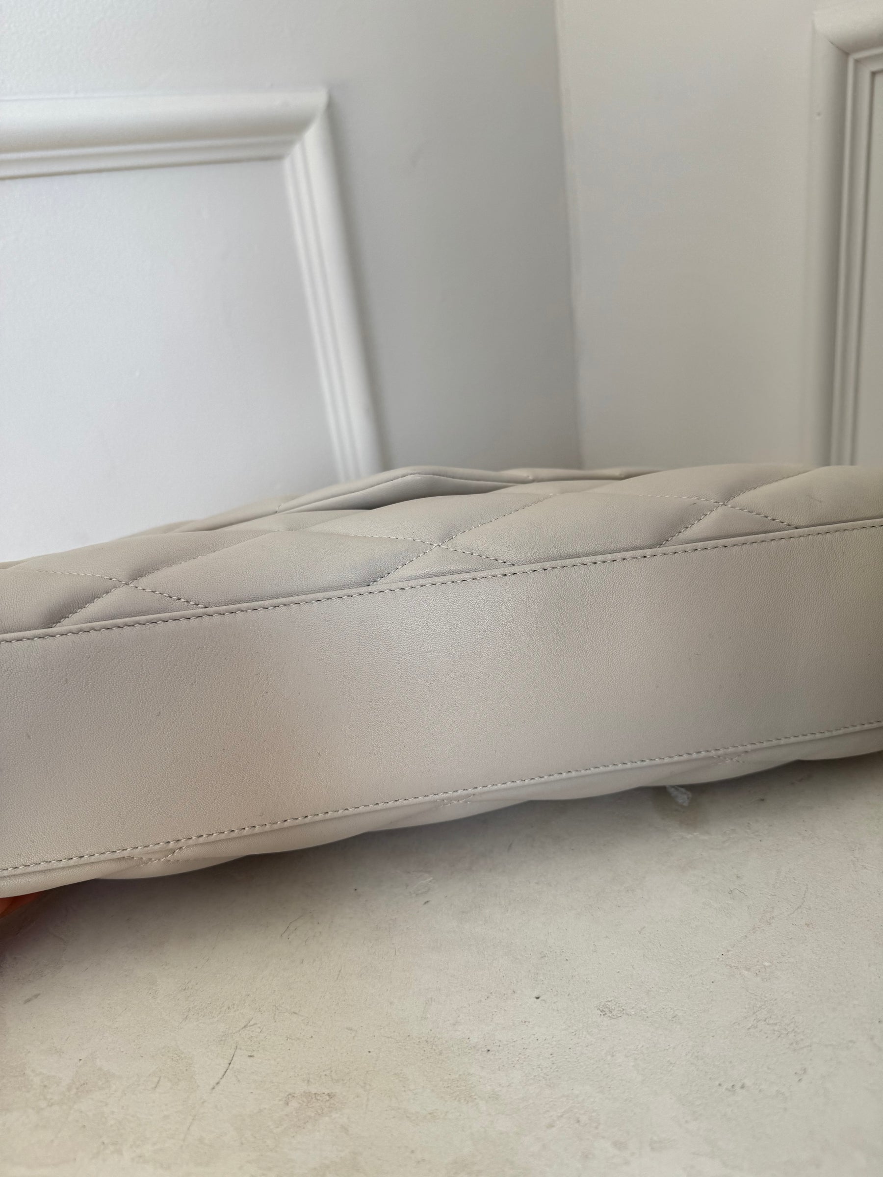 Saint Laurent Stone Leather Puffy 'Sade' Clutch Bag