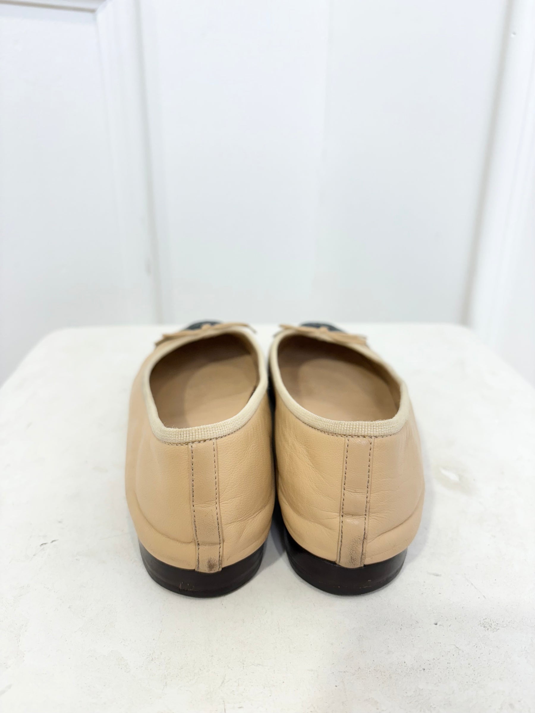 Chanel Beige and Black Ballerinas, 38.5