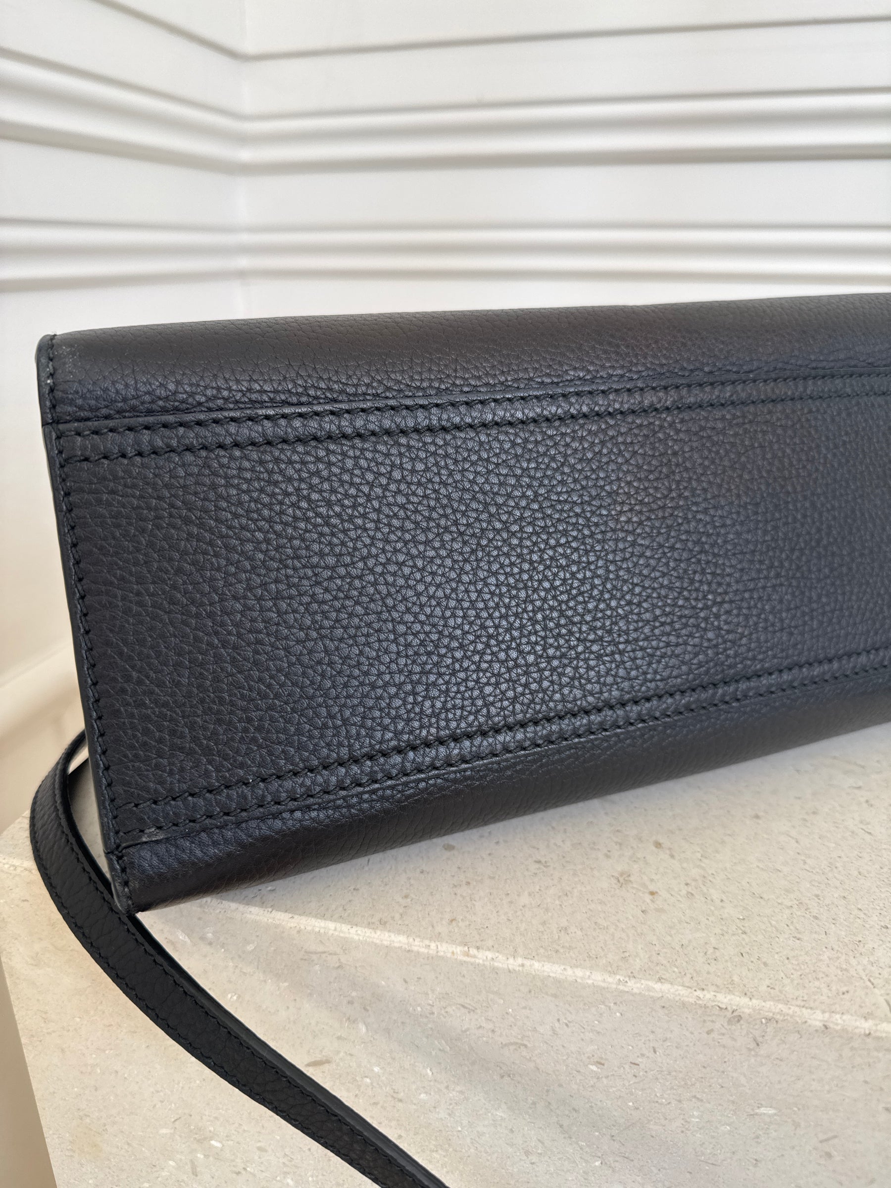 Gucci GG Marmont  Small Top Handle Bag In Black Grain Leather