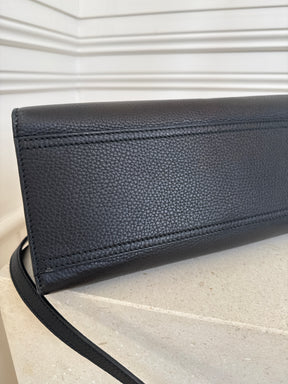 Gucci GG Marmont  Small Top Handle Bag In Black Grain Leather