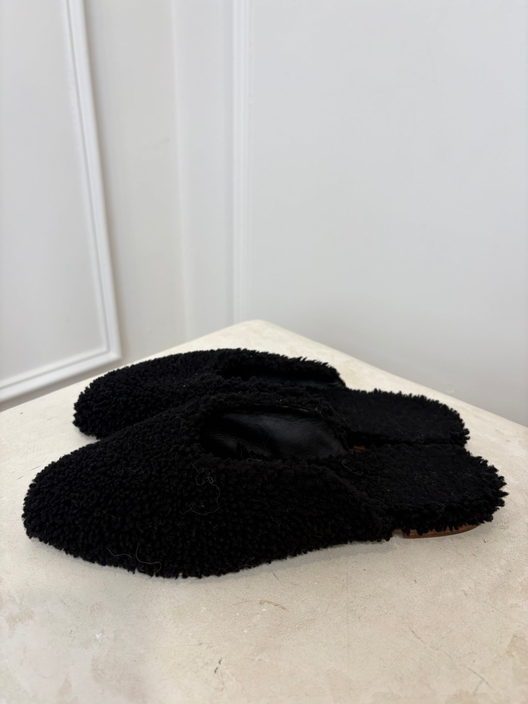 Sleeper Sheepskin Slippers Black, 40