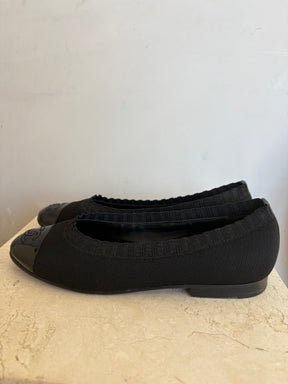 Chanel Black Fabric and Patent Ballet Flats, 38 C