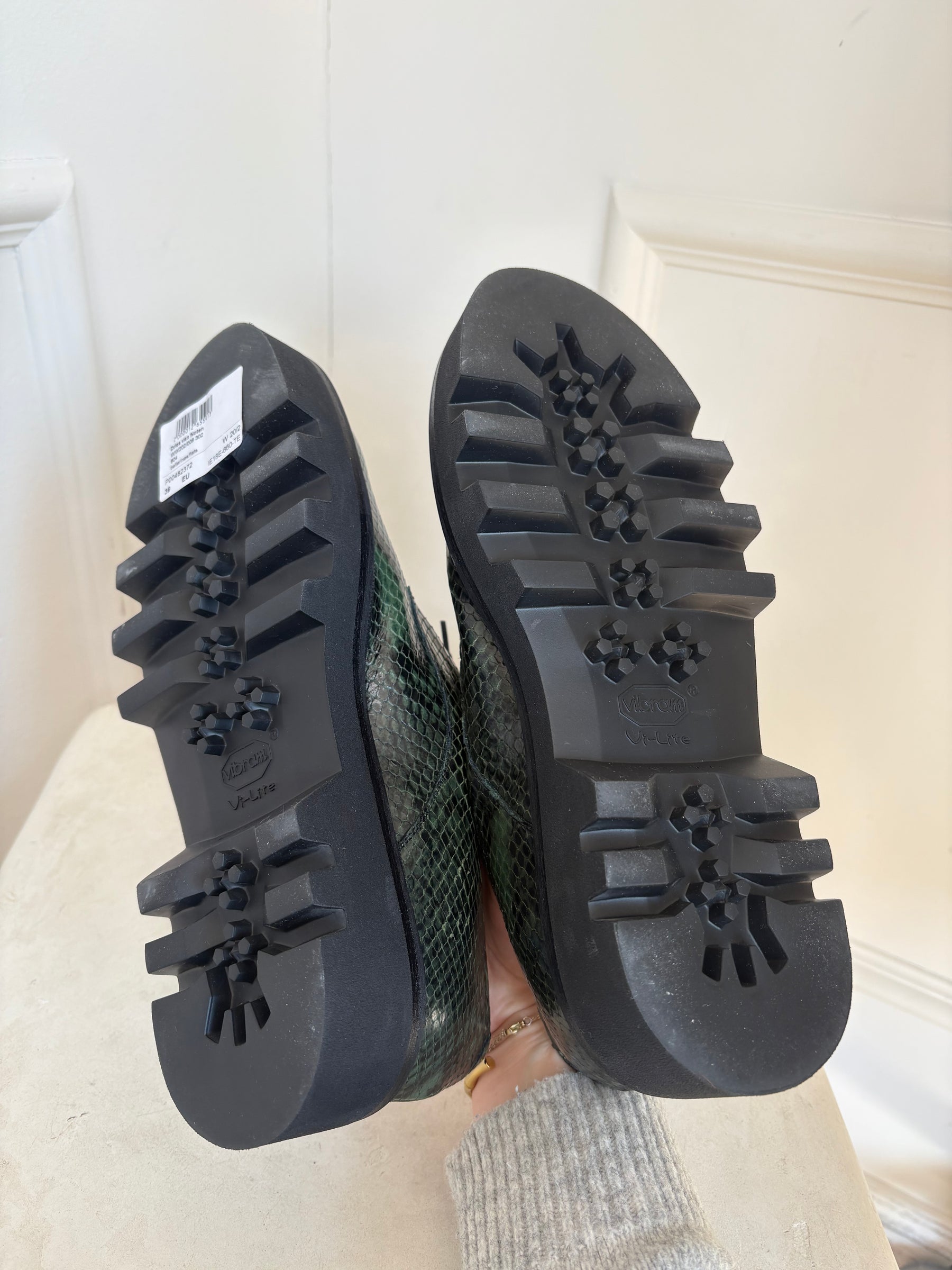 Dries van Noten Green Python Lace Up Shoes, 39