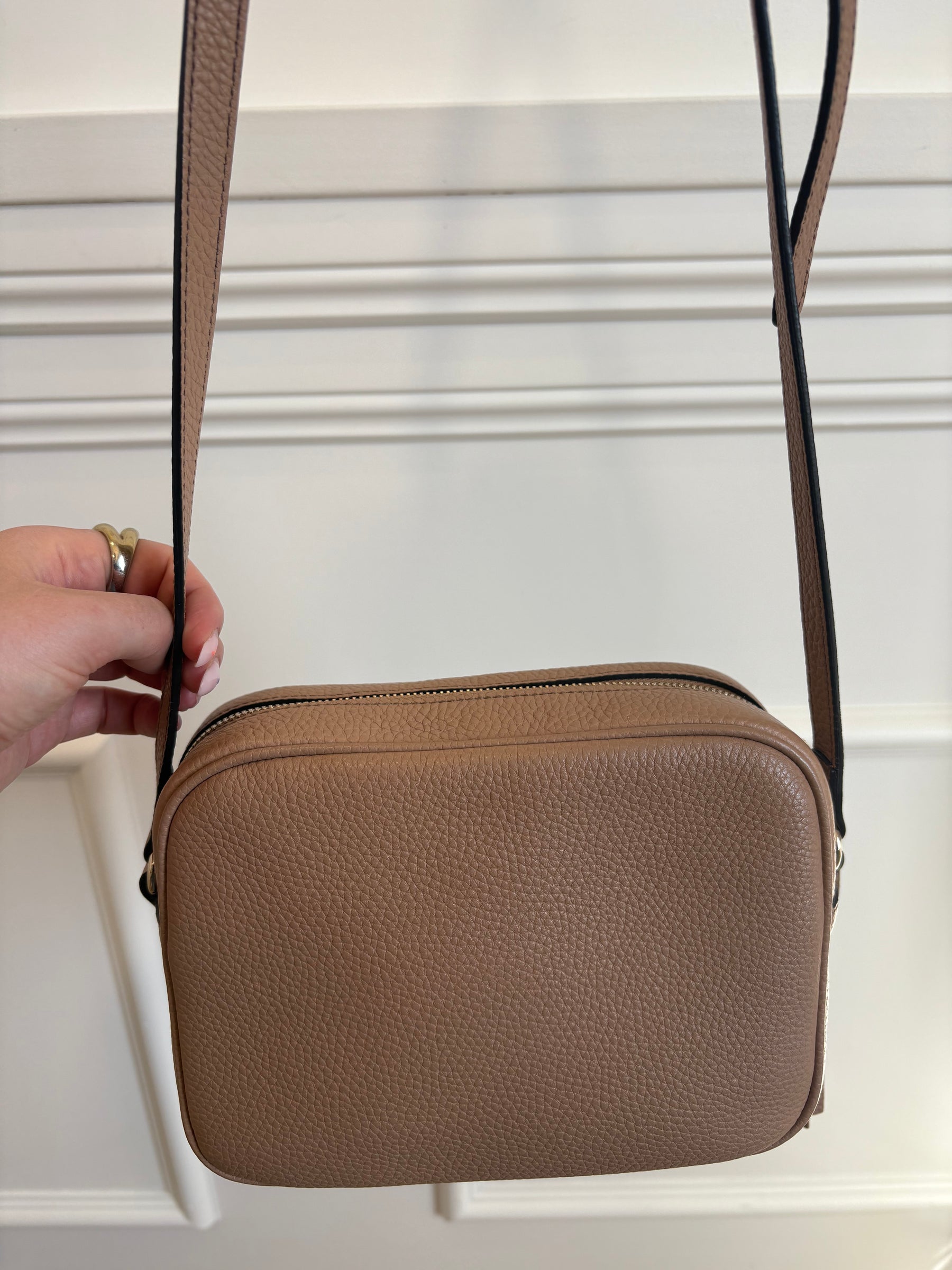 Gucci Grained Leather Disco Soho Bag Beige