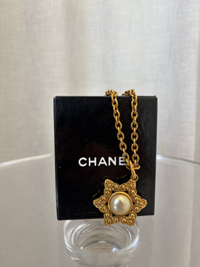 Chanel Star Pendant Necklace Gold Tone With Feaux Pearl