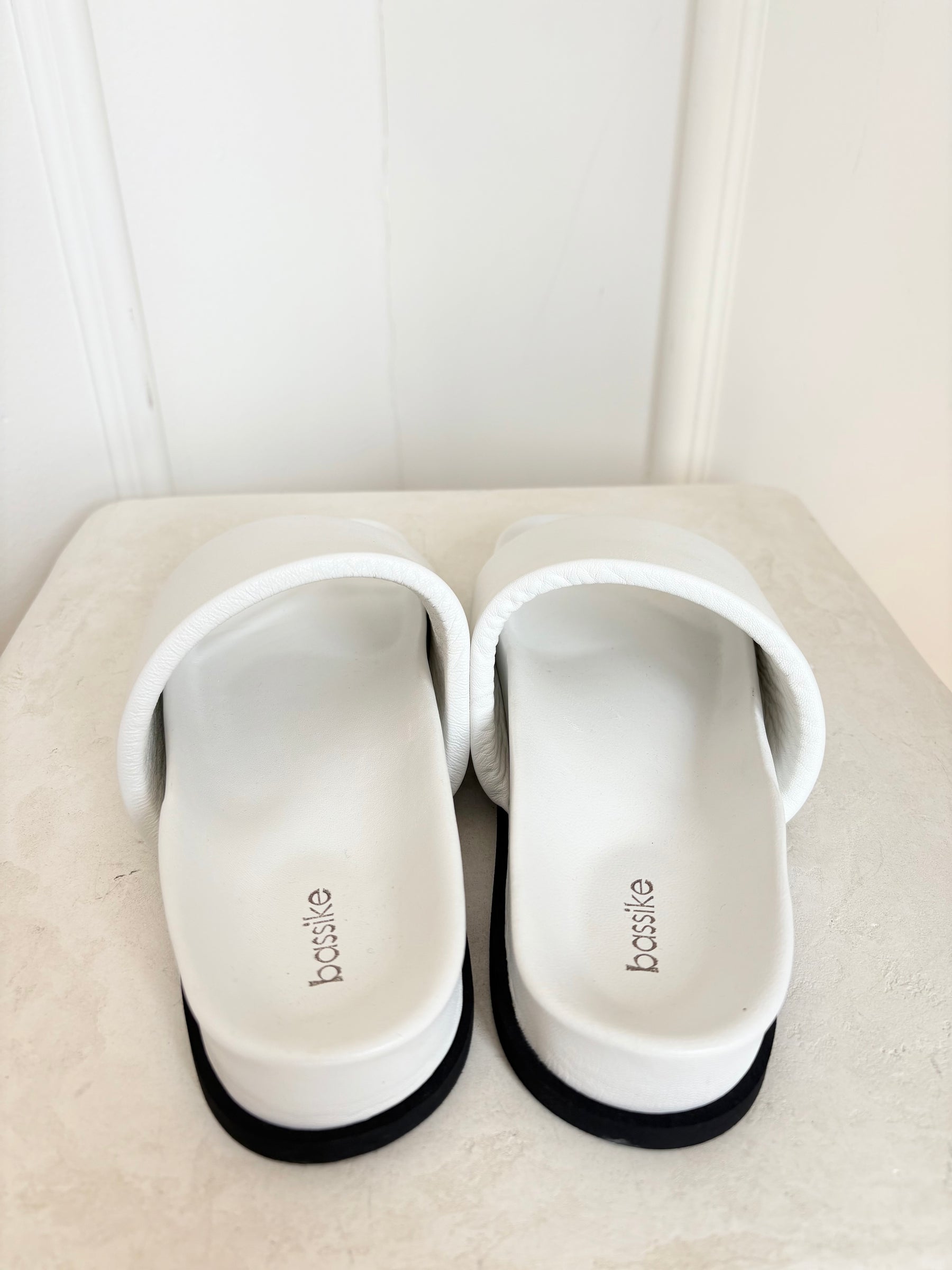 bassike White Leather Padded Slides, 40
