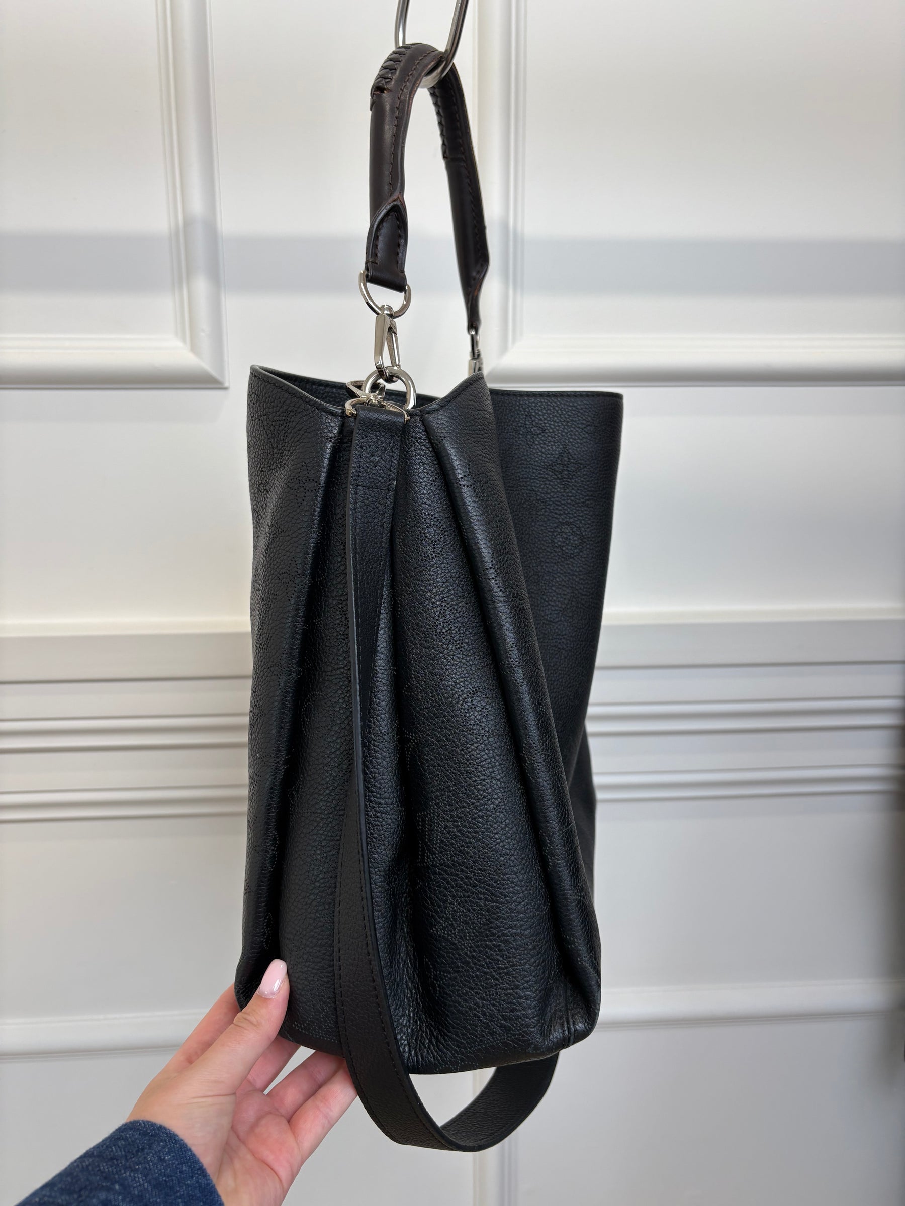 Louis Vuitton Black Mahina Leather Babylone PM Shoulder Bag