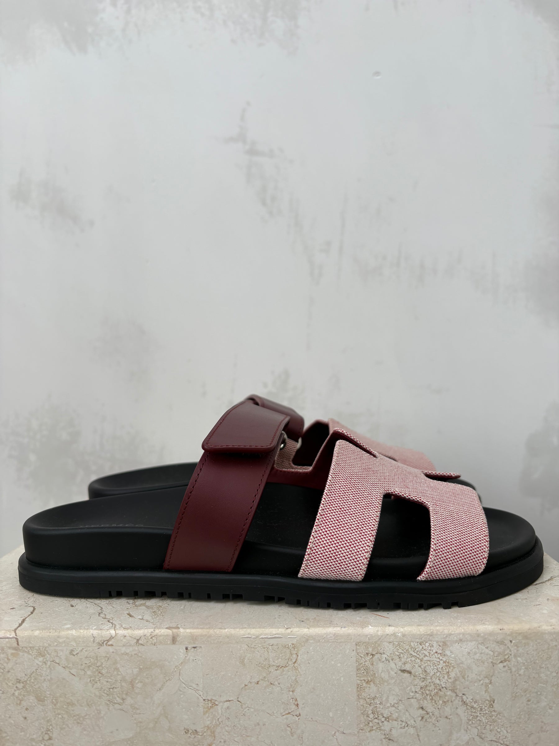 Hermès Rouge Chypre Leather And Canvas Sandals, 39