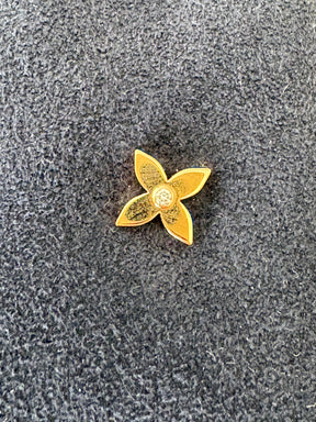Louis Vuitton Idylle Blossom Reversible Stud, Yellow, Rose and White Gold with Diamond pair