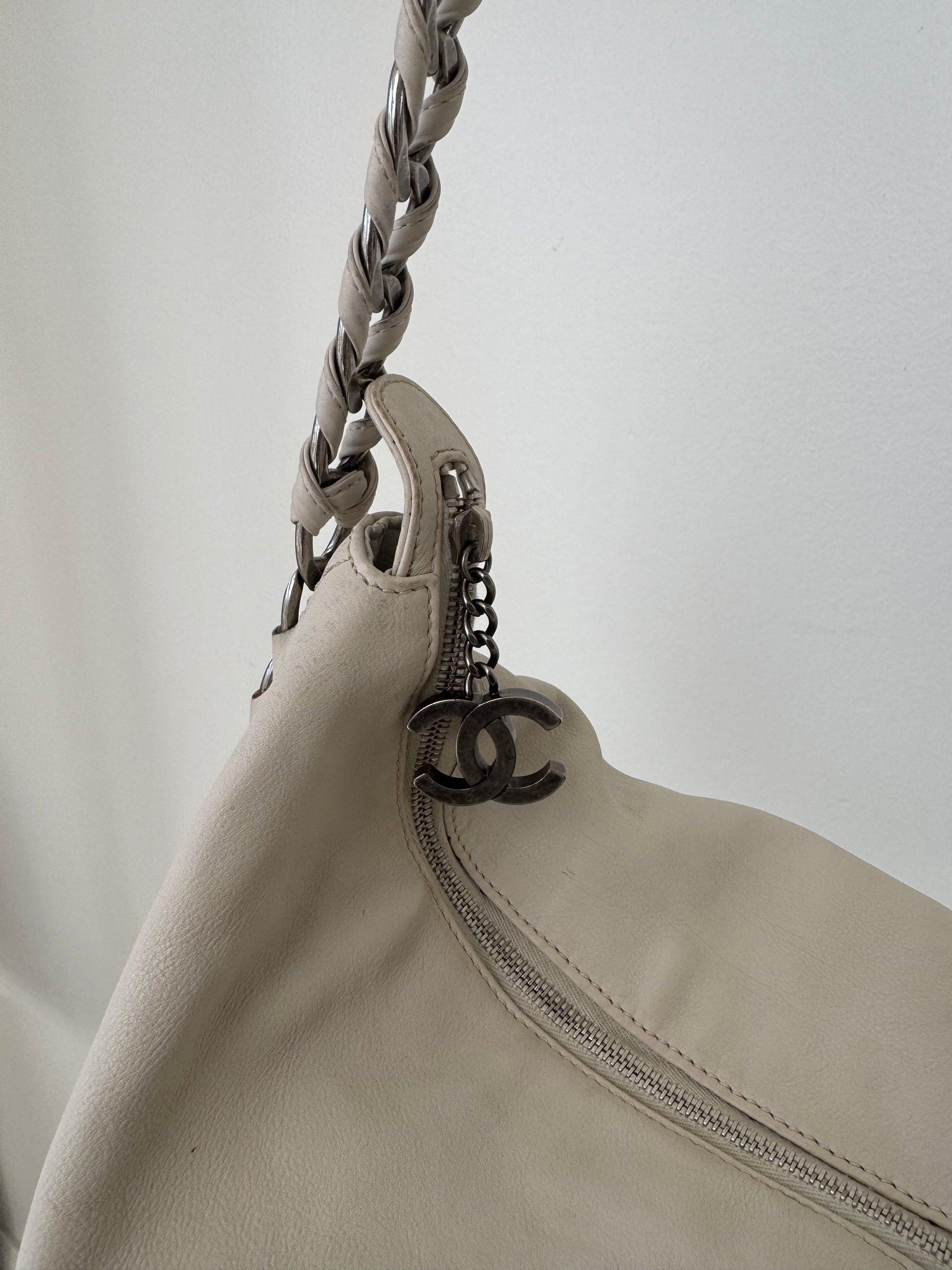 Chanel Calfskin Modern Chain Hobo White handbag, 2006