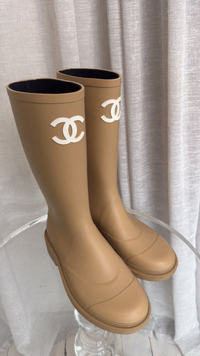 Chanel Beige Logo Gumboots, 40
