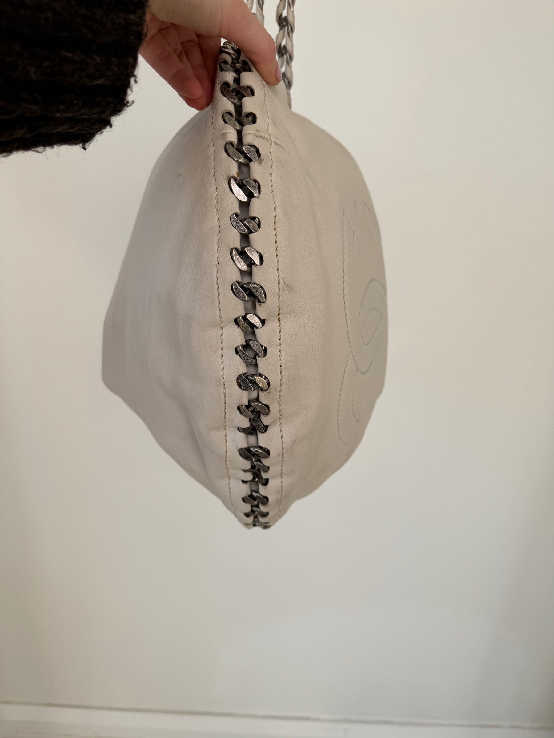 Chanel Calfskin Modern Chain Hobo White handbag, 2006