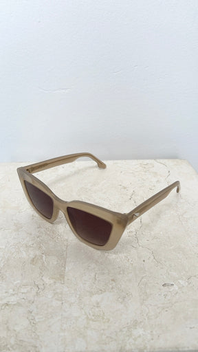 Scanlan Theodore Soft Cat Eye Sunglasses In Milky Nude