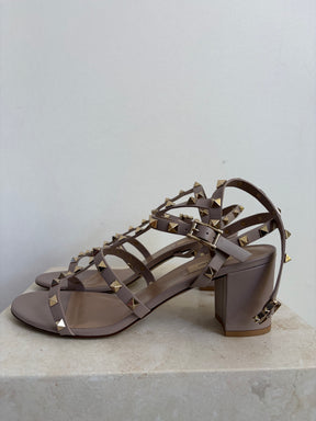 Valentino Garavani Rose Poudre Rockstud Caged Block Heel, 41