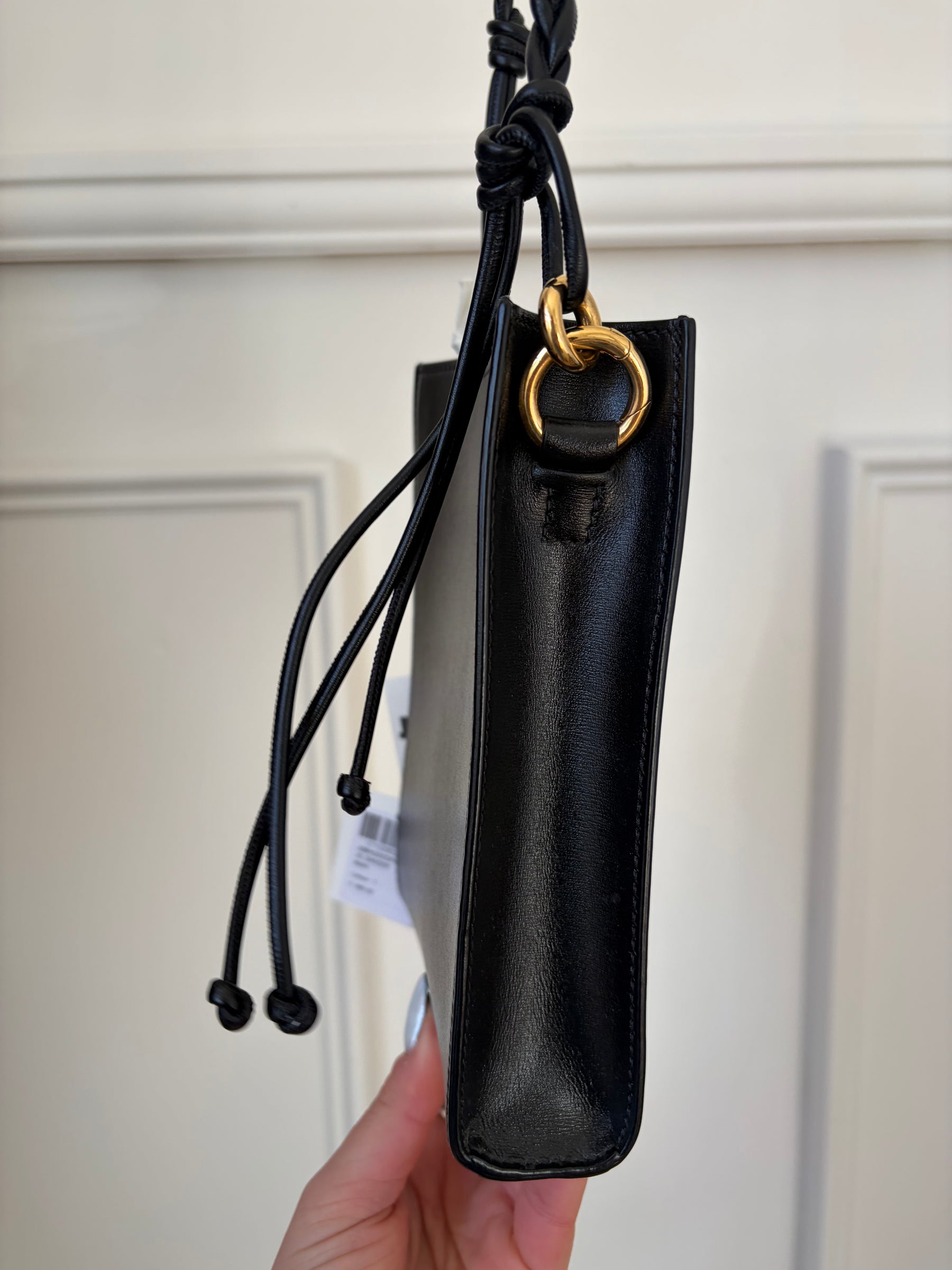Jill Sander Medium Cannolo Leather Shoulder Bag In black