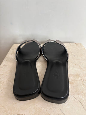 Hermès Oran Sandals In Champagne, 39.5